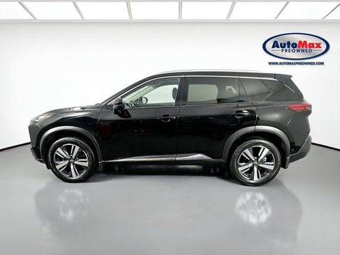 Used 2023 Nissan Rogue SL w/ SL Premium Package image 9