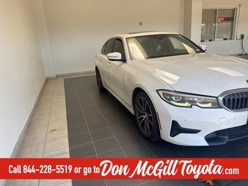 Used 2019 BMW 330i Sedan w/ Convenience Package image 3