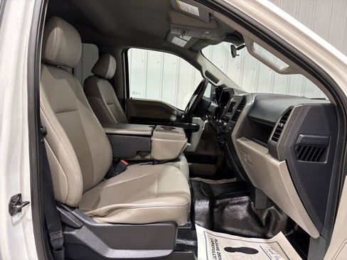 Used 2022 Ford F250 XL w/ Power Equipment Group image 12