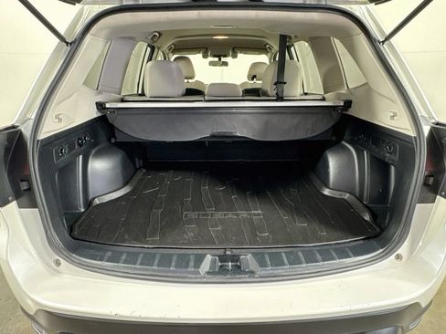 Used 2021 Subaru Forester AWD/4WD image 29
