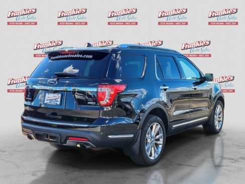 Used 2018 Ford Explorer Limited w/ Equipment Group 301A AWD/4WD image 5