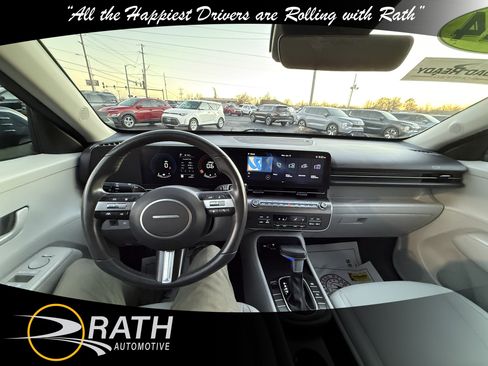 Used 2024 Hyundai Kona SEL image 14