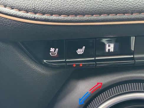 Used 2020 Chevrolet Blazer Premier w/ Driver Confidence II Package image 22