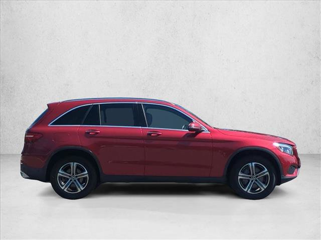 Used 2017 Mercedes-Benz GLC 300 4MATIC image 4