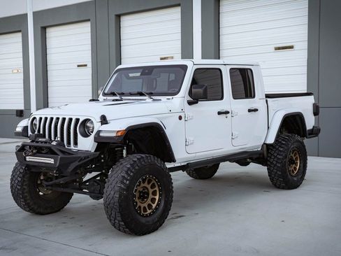 Used 2020 Jeep Gladiator Rubicon AWD/4WD image 4