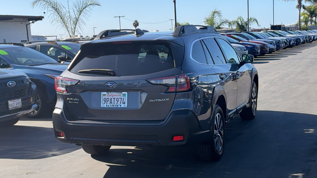 Certified 2025 Subaru Outback Premium AWD/4WD image 6