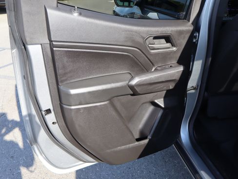 Used 2024 Chevrolet Colorado Trail Boss w/ Advanced Trailering Package image 30