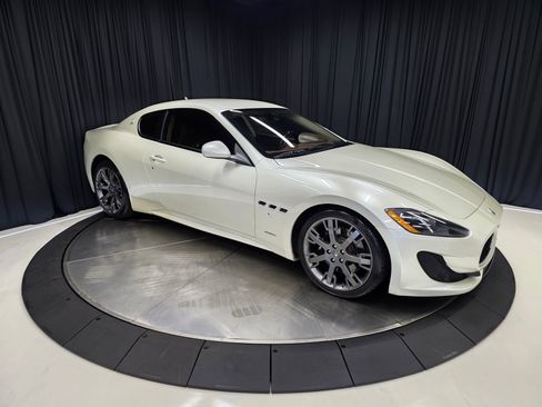 Used 2013 Maserati GranTurismo Sport image 13