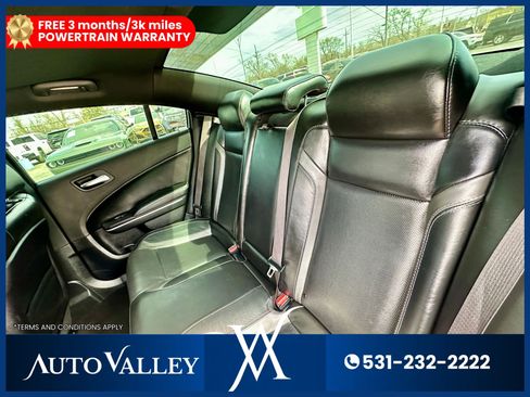 Used 2019 Dodge Charger SXT w/ Leather Interior Group image 23