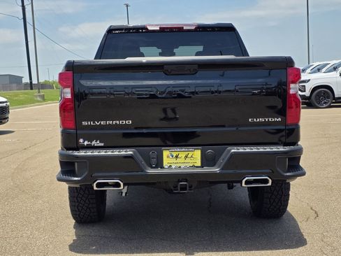New 2026 Chevrolet Silverado 1500 Custom Trail Boss AWD/4WD image 5