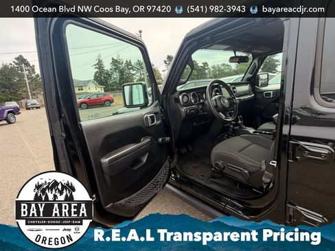 Used 2022 Jeep Wrangler Unlimited Sport AWD/4WD image 10