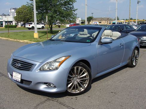 Used 2011 INFINITI G37 Sport w/ Premium Pkg image 3