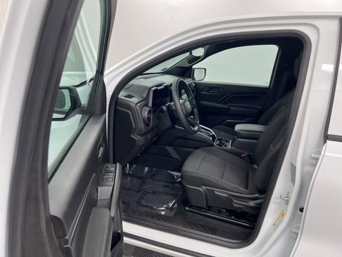 Used 2023 Chevrolet Colorado W/T image 11