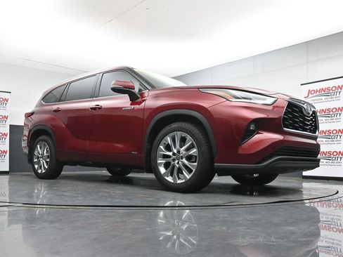 Used 2021 Toyota Highlander Limited AWD/4WD image 35