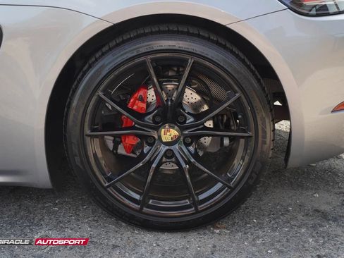 Used 2018 Porsche 718 Boxster S RWD image 12