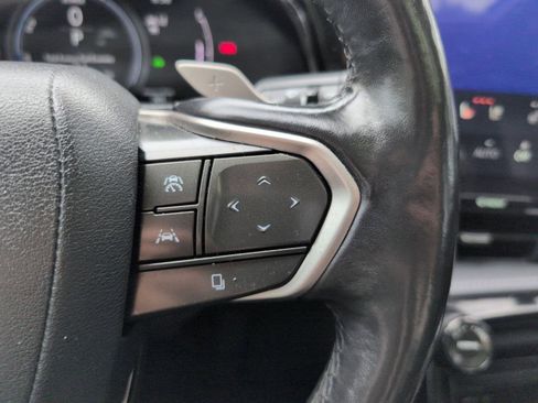 Used 2024 Lexus NX 300h AWD w/ Luxury Package image 18