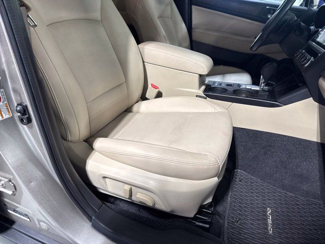 Used 2016 Subaru Outback 2.5i Limited AWD/4WD image 46