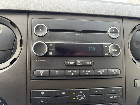 Used 2016 Ford F550 4x4 Crew Cab Super Duty image 29