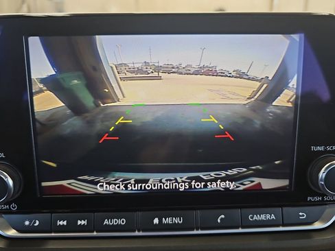 Used 2023 Nissan Rogue SV image 21