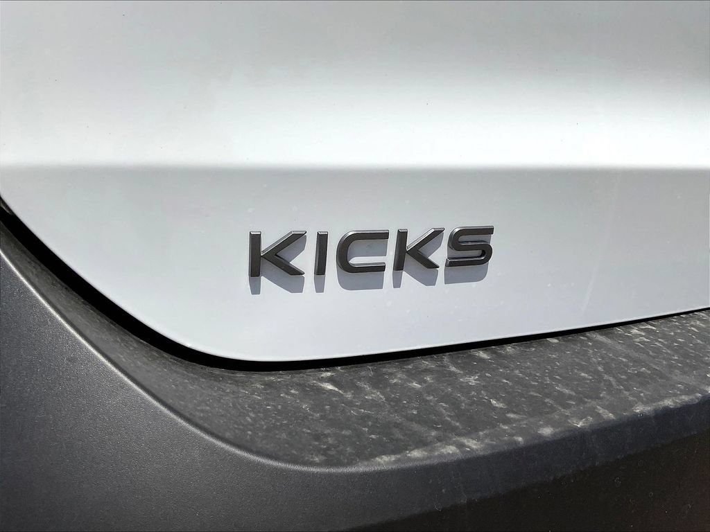 New 2027 Nissan Kicks SV FWD image 9