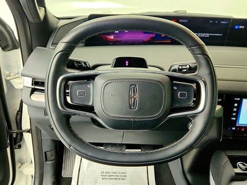 Used 2025 Lincoln Navigator Reserve w/ Jet Appearance Package AWD/4WD image 13