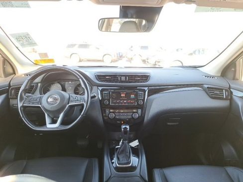 Used 2022 Nissan Rogue Sport SL image 26