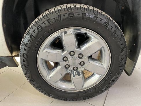 Used 2010 GMC Yukon XL SLT image 13