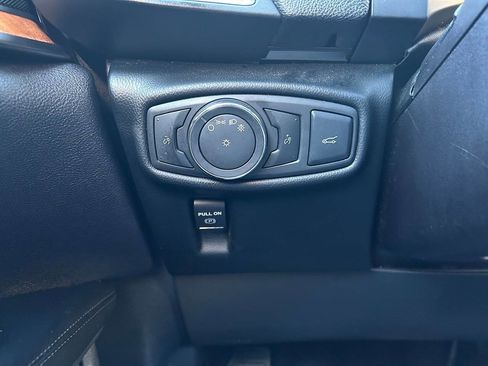 Used 2016 Lincoln MKX Reserve w/ Technology Package image 12