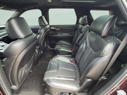 Used 2024 Hyundai Palisade Calligraphy AWD/4WD image 16