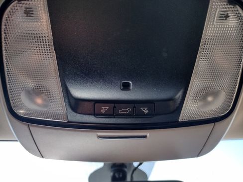 Used 2021 Dodge Durango SXT image 32