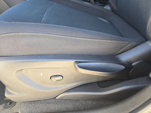 Used 2020 Chevrolet Trax LS image 15