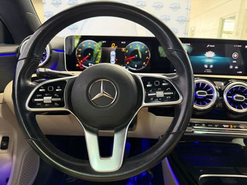 Used 2020 Mercedes-Benz CLA 250 image 31