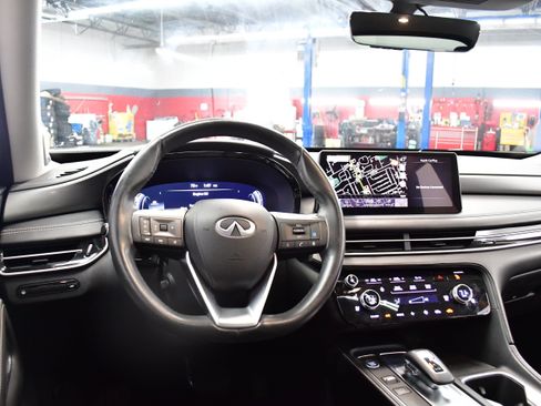 Used 2023 INFINITI QX60 Luxe w/ Performance Audio Package image 10