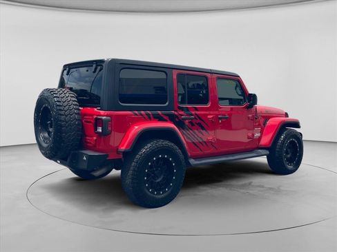 Used 2021 Jeep Wrangler Unlimited Sahara AWD/4WD image 7