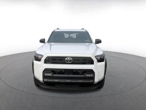 Used 2025 Toyota 4Runner SR5 image 5