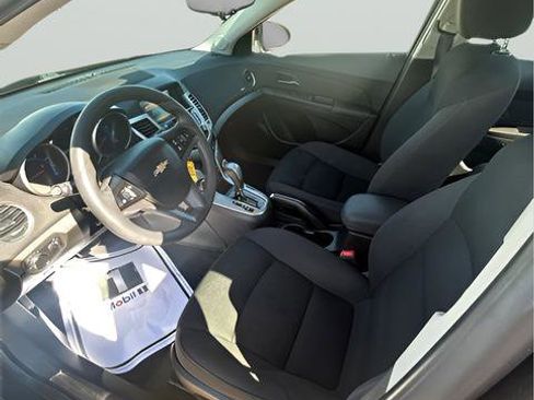 Used 2015 Chevrolet Cruze LT FWD image 10