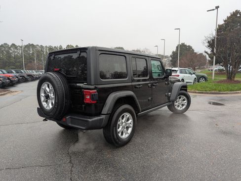 Used 2021 Jeep Wrangler Unlimited Sport image 5