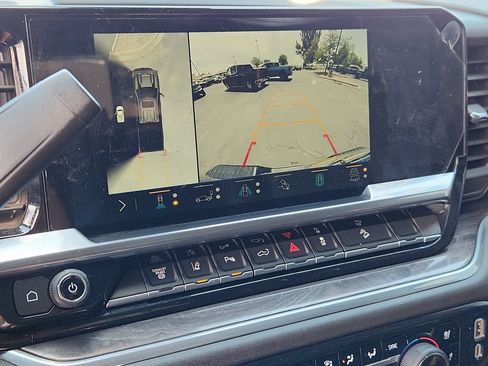 Used 2025 GMC Sierra 2500 AT4X AWD/4WD image 24