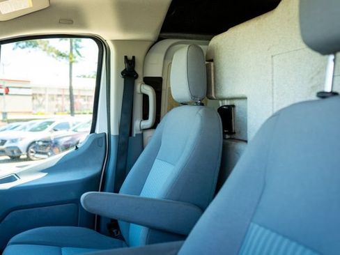 Used 2016 Ford Transit 150 130 Low Roof RWD image 27
