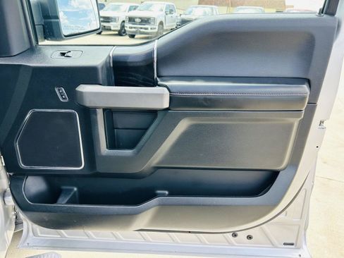 Used 2019 Ford F150 Platinum w/ Equipment Group 701A Luxury AWD/4WD image 37