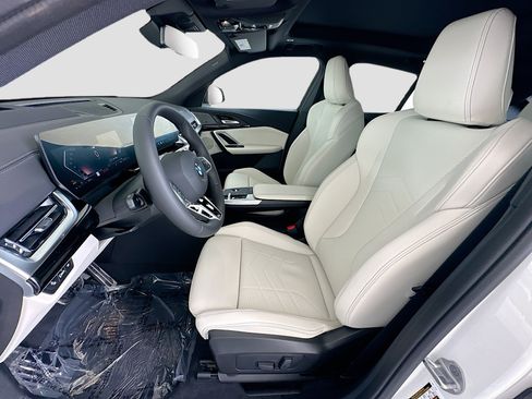 New 2026 BMW X2 xDrive28i w/ Technology Package AWD/4WD image 15