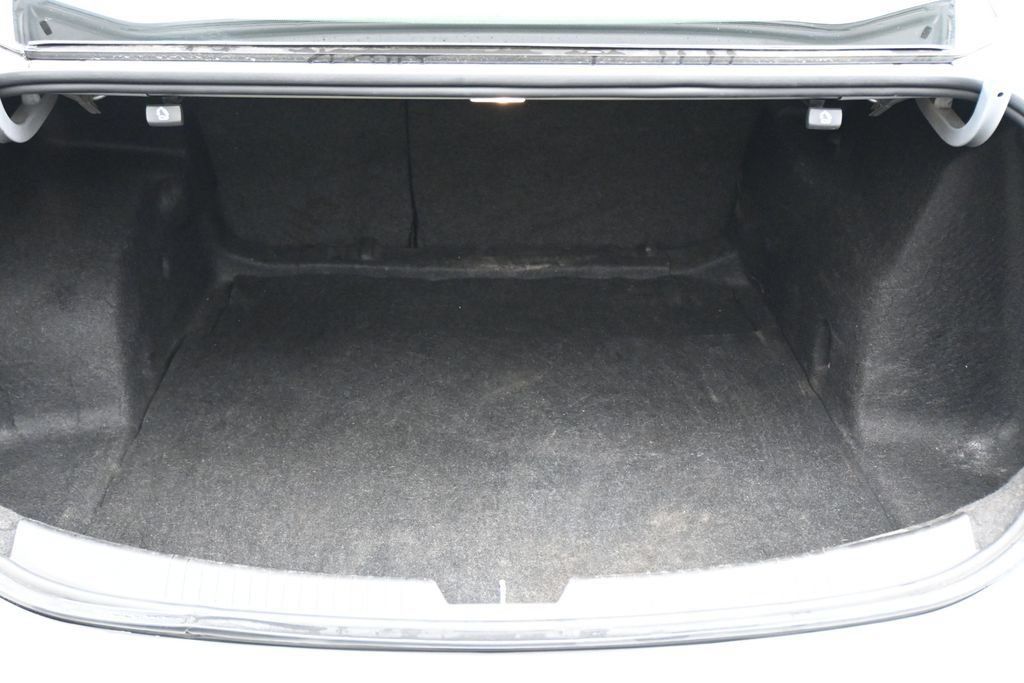Used 2019 Chevrolet Malibu LT FWD image 26