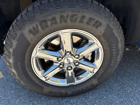 Used 2025 Ford F150 XLT w/ Equipment Group 301A Standard AWD/4WD image 16
