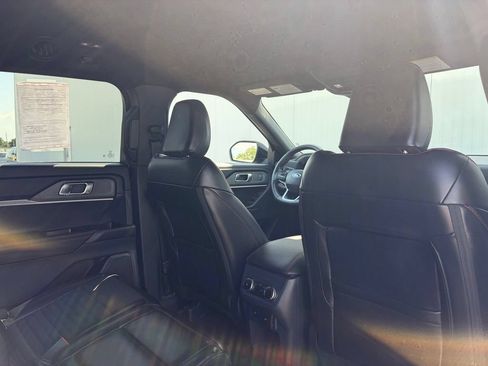 Certified 2025 Ford Explorer ST-Line w/ ST-Line Street Pack AWD/4WD image 27