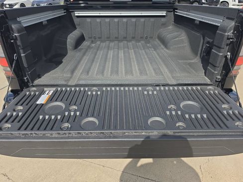New 2026 Nissan Frontier SV w/ SV Convenience Package RWD image 26