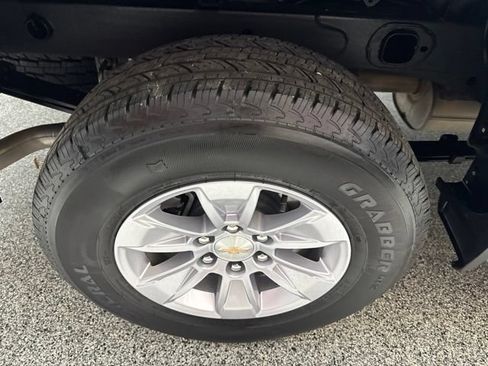 Used 2025 Chevrolet Silverado 1500 W/T RWD image 19