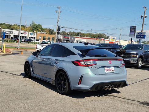 Used 2024 Honda Civic Type R image 4