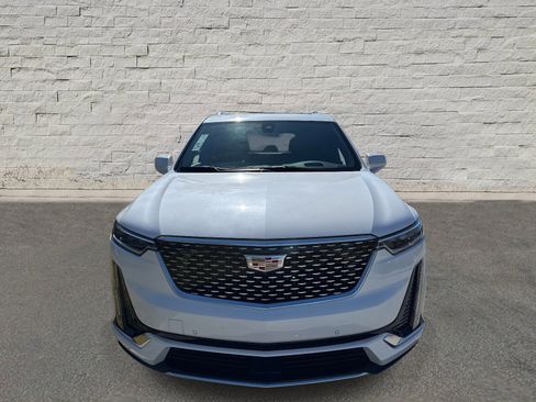 New 2025 Cadillac XT6 Premium Luxury w/ Platinum Package image 8