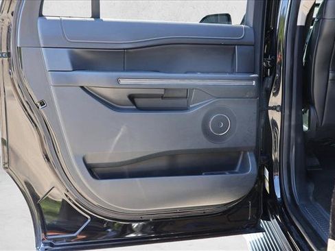 Used 2022 Ford Expedition Max XLT AWD/4WD image 21