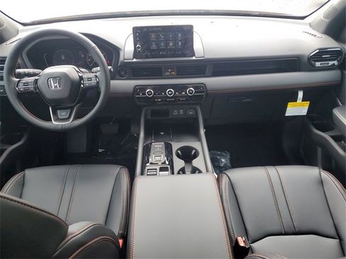 New 2025 Honda Pilot TrailSport image 10